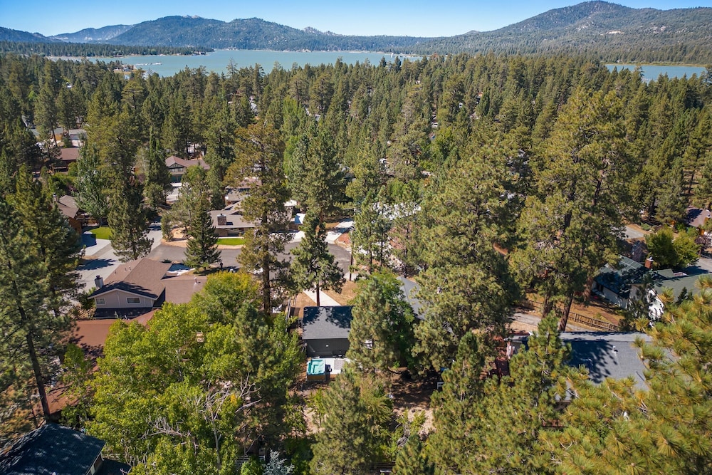 Starling by Avantstay Peaceful & Modern Big Bear Lake Escape! view 5