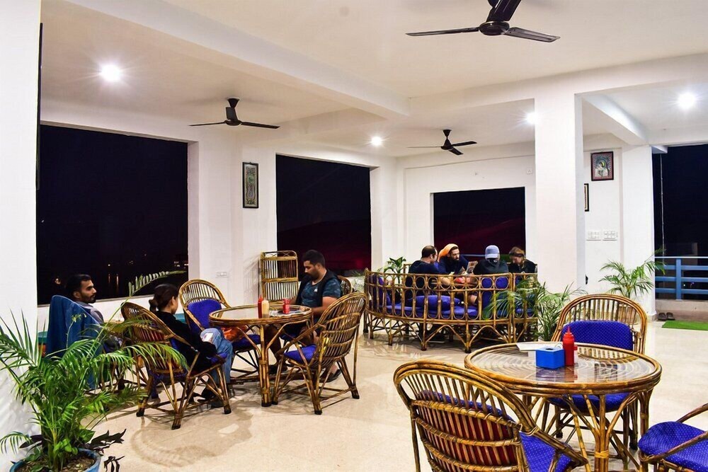 Skyard Hostel & Homestay (Harsil Valley)