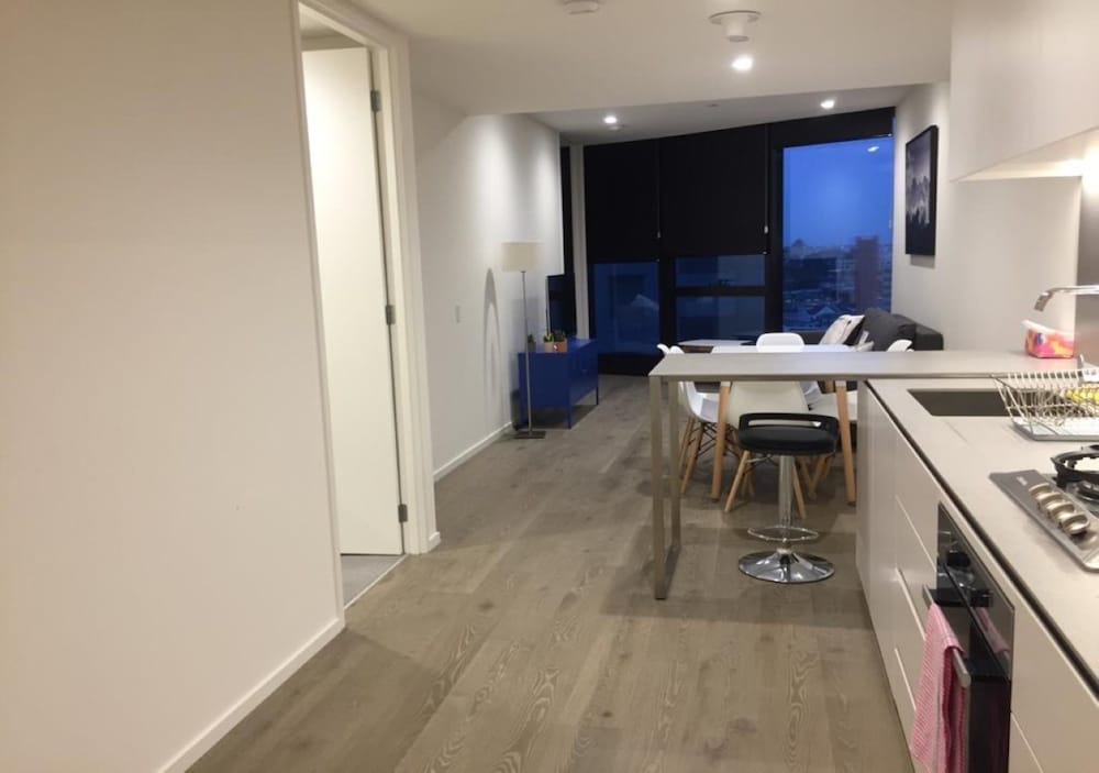 ReadySet Apartments on Southbank Boulevard