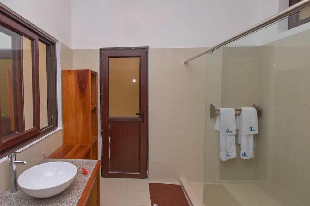Mnarani Beach Cottages