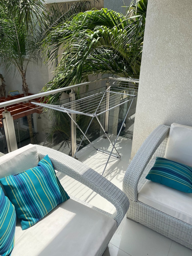 Waykiri Lux Condo 2 Balconies Near Marriott Ritz