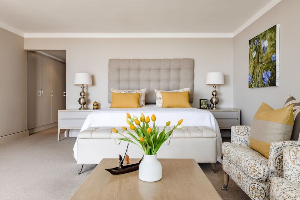 Bantry Place - Luxury Apartment
