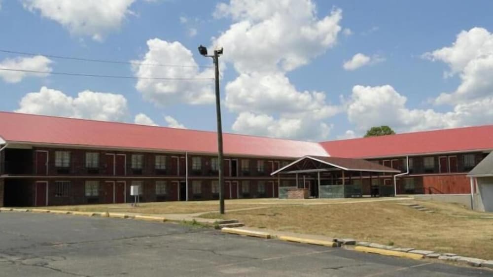 Red Carpet Inn Terre Haute
