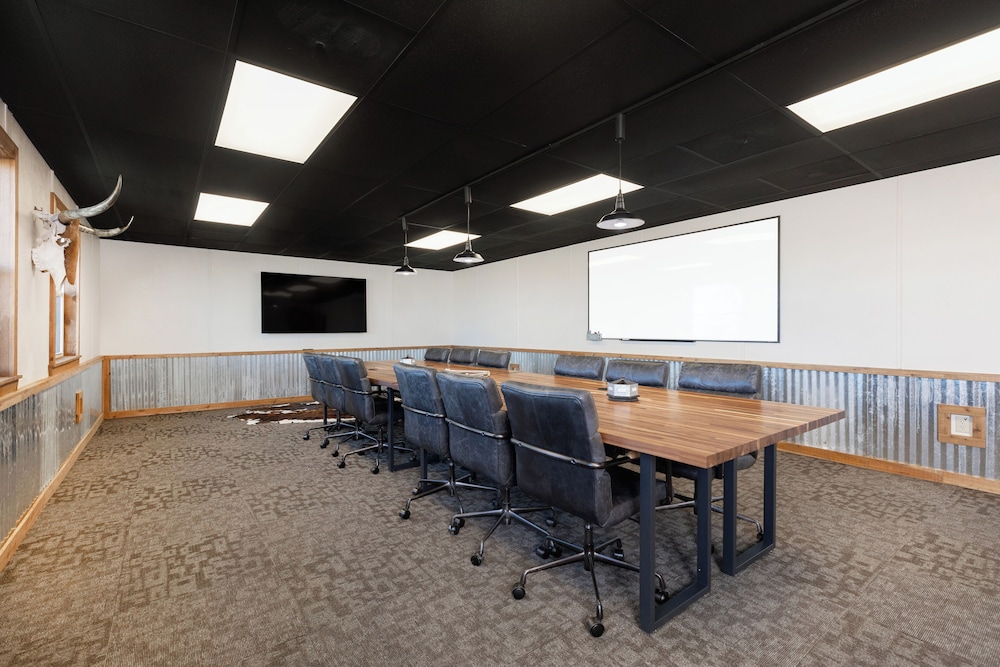 meeting & event spaces