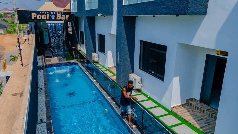 Aviv Luxury Homes