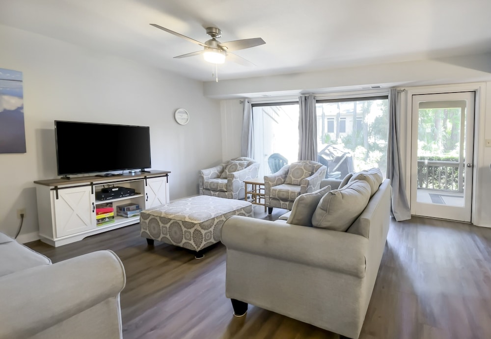 1405 South Beach Villas at The Sea Pines Resort