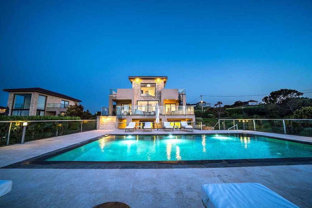 Tersanas Villas