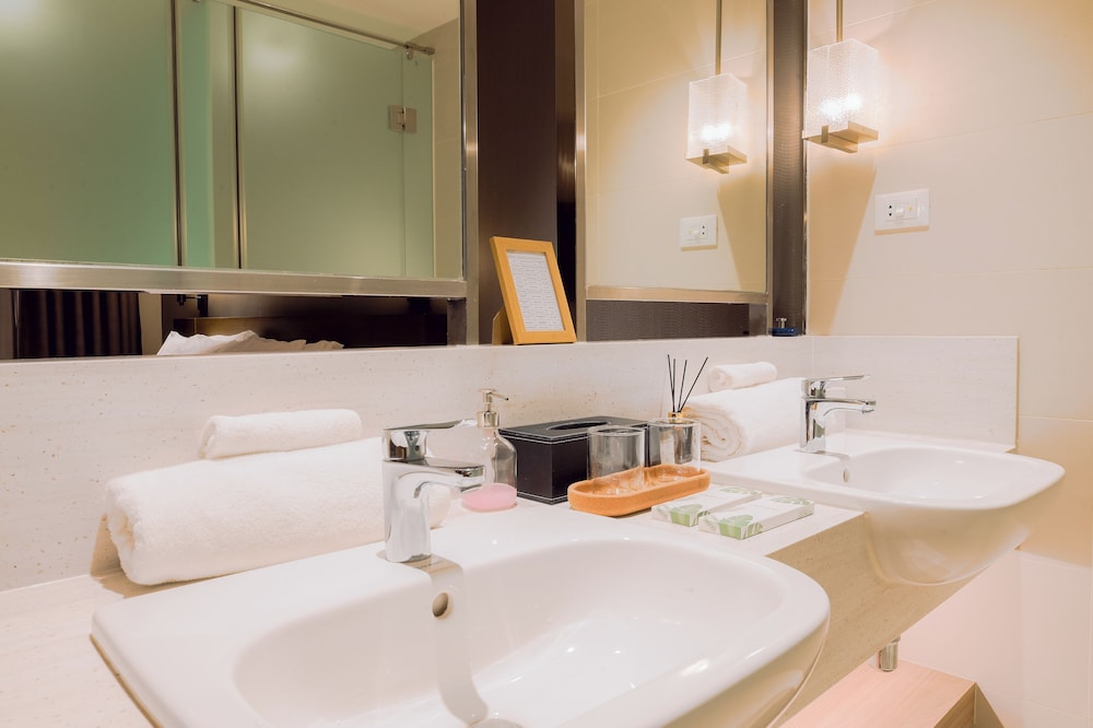 Hotel Residences at Acqua