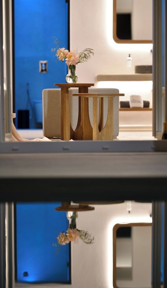 Etere Luxury Suites