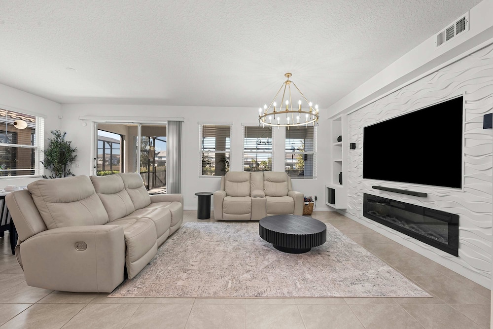 Themed 6BR Home Game Room Pool Sleeps 16