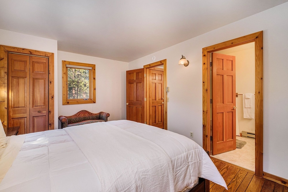 Historical Crocker Ranch - Coach House #22-zone3270 4 Bedroom Home by RedAwning