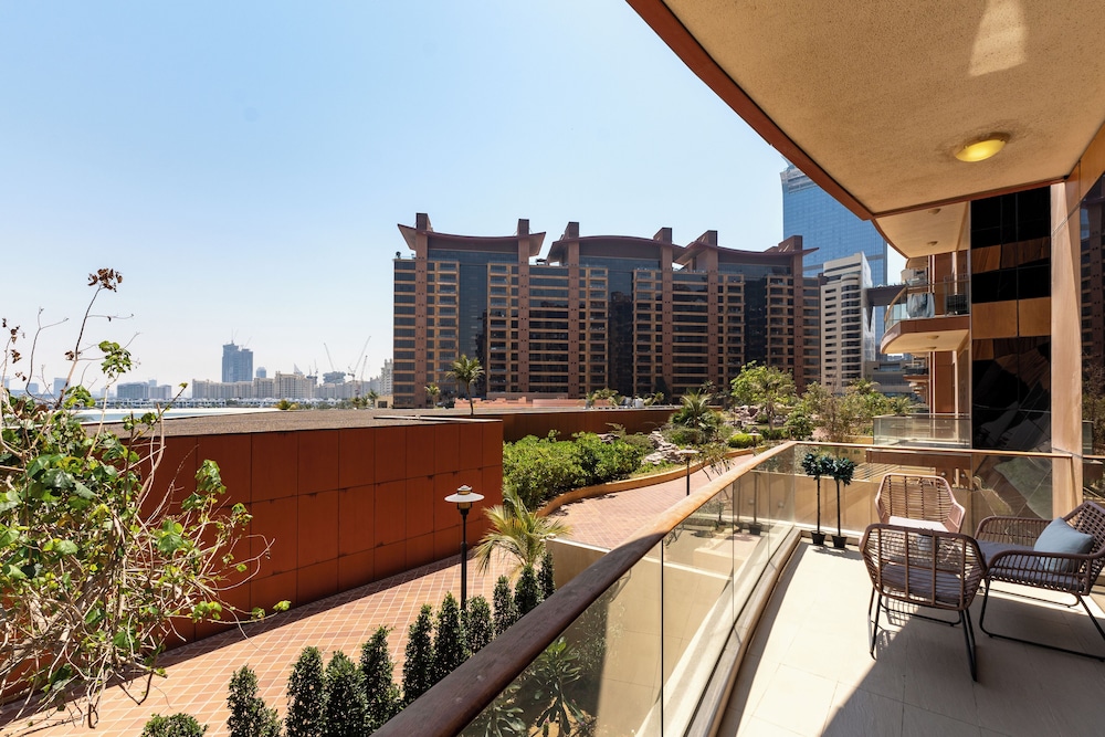 Tiara Residences - Mint Stay