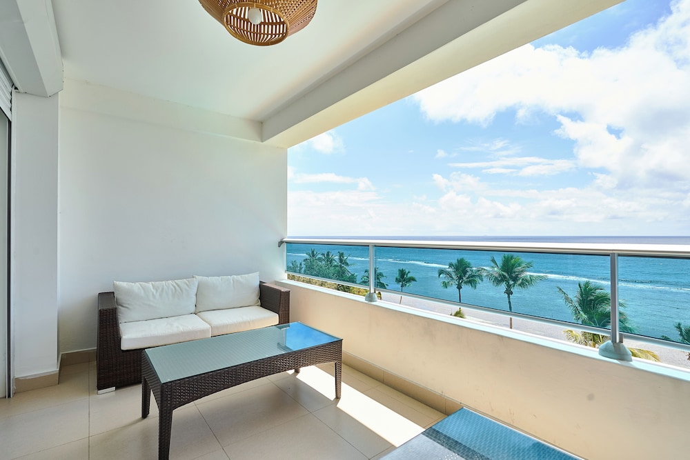 Beachfront Condos Las Olas Sleeps 6