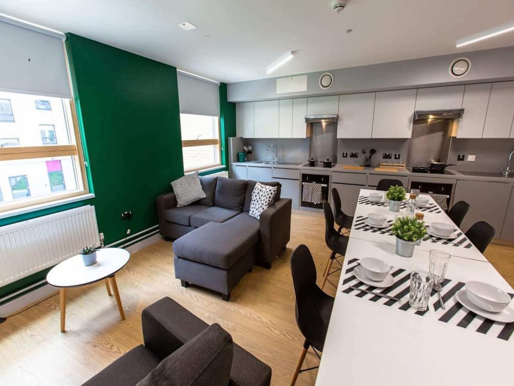 Magnificent Rooms Studios & Apartments