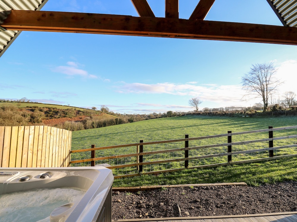 Valley View Hideaway