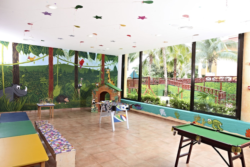 Bahia Principe Vacation Rentals - Four-Bedroom House