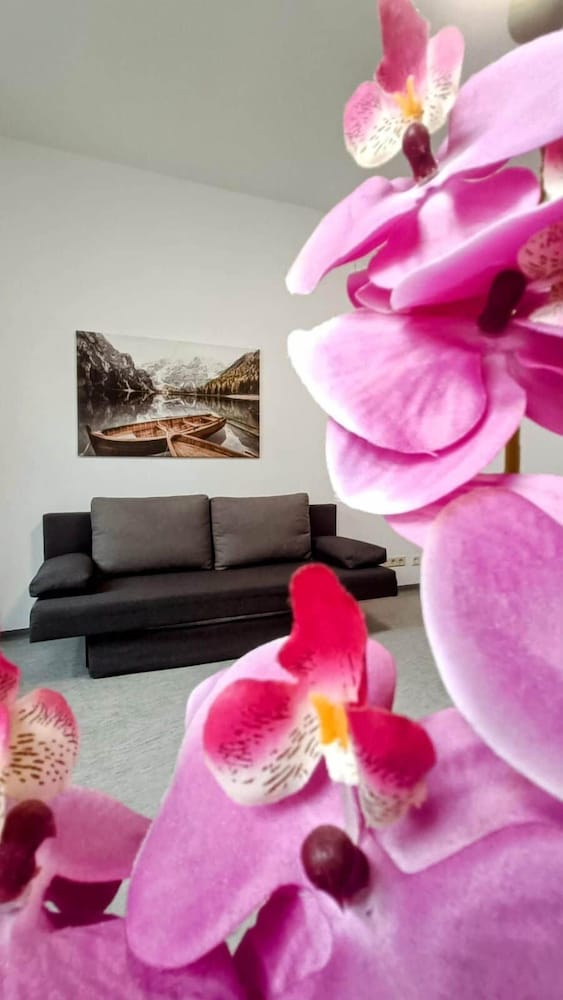 Comfy 4BR Apt Ideal for Groups Families
