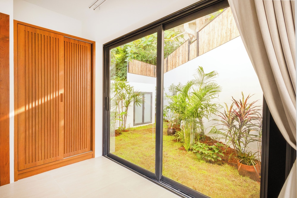 Barefoot Villas by Satori