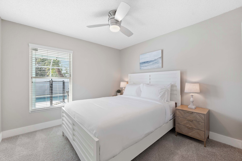 Saltwater Pool & Spa at Home in Bradenton