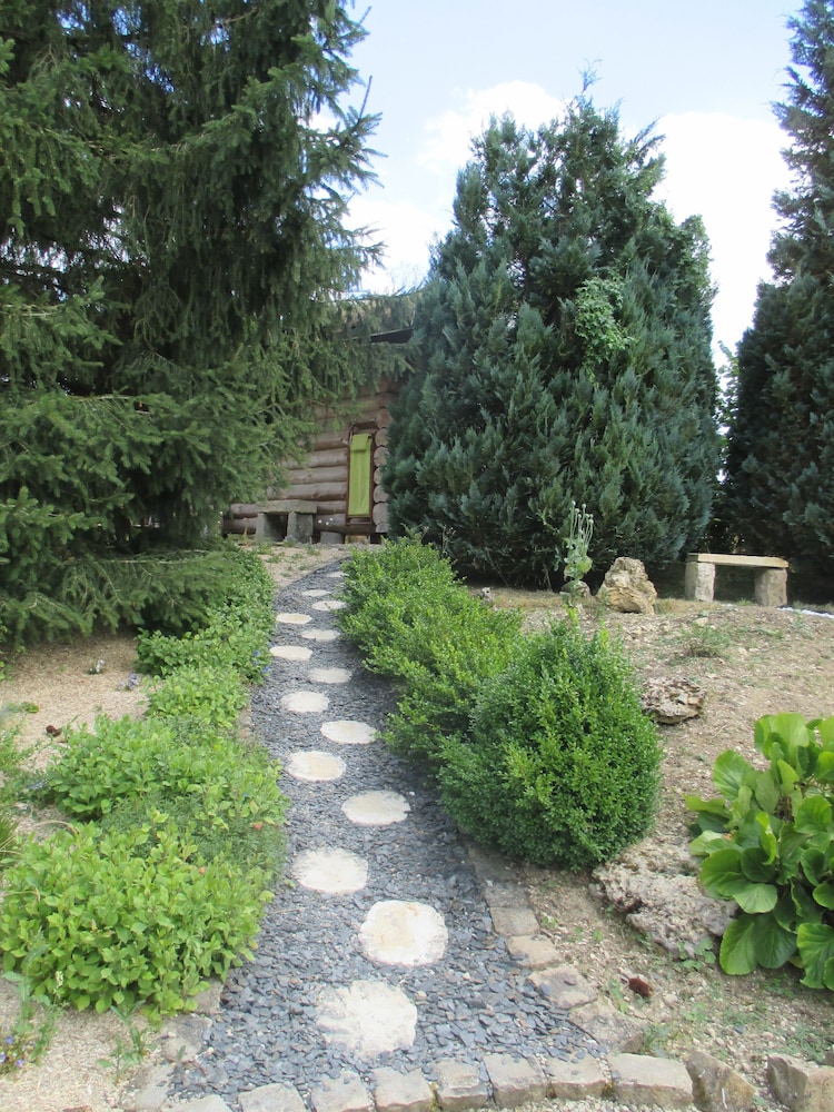 La Colline aux Fustes view 2