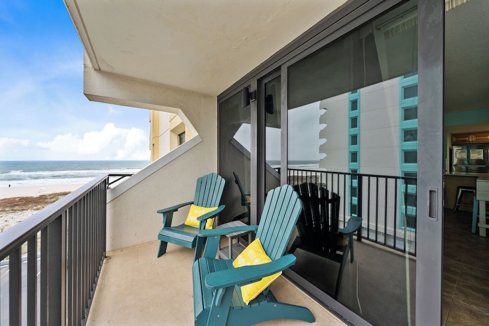 Island Winds West 471