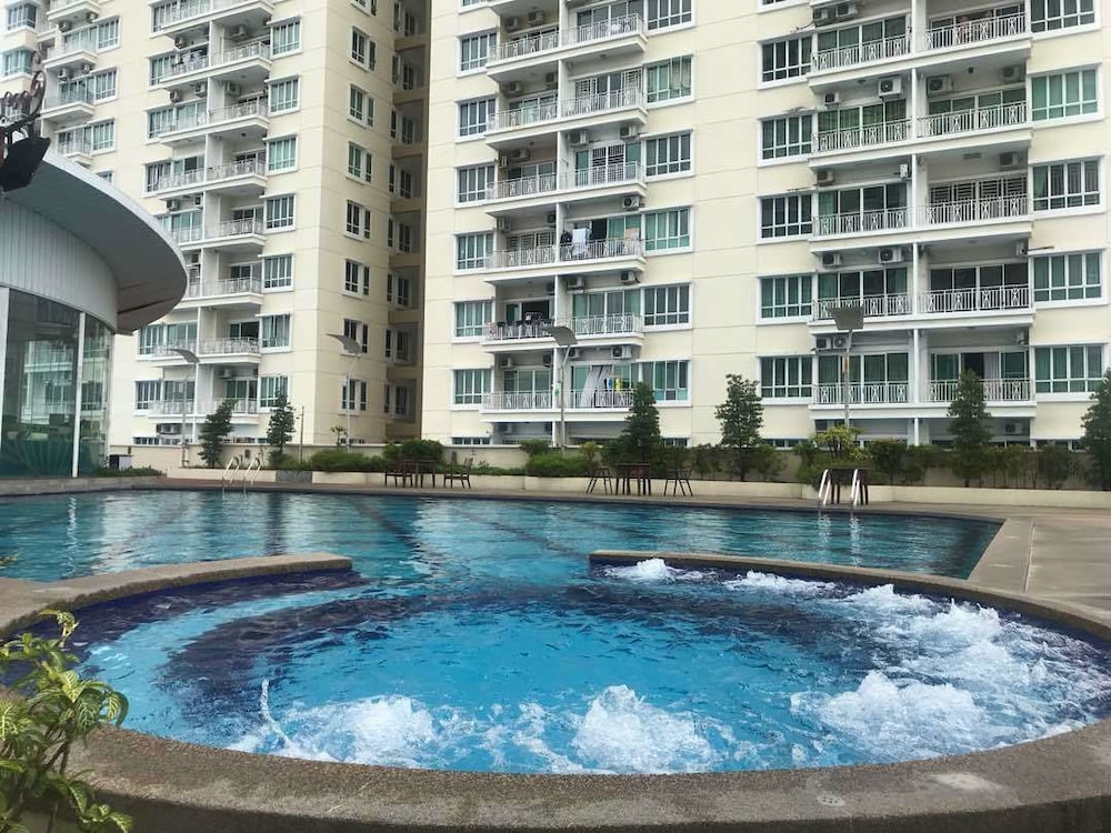 One Borneo Condominium by Josie photo 8