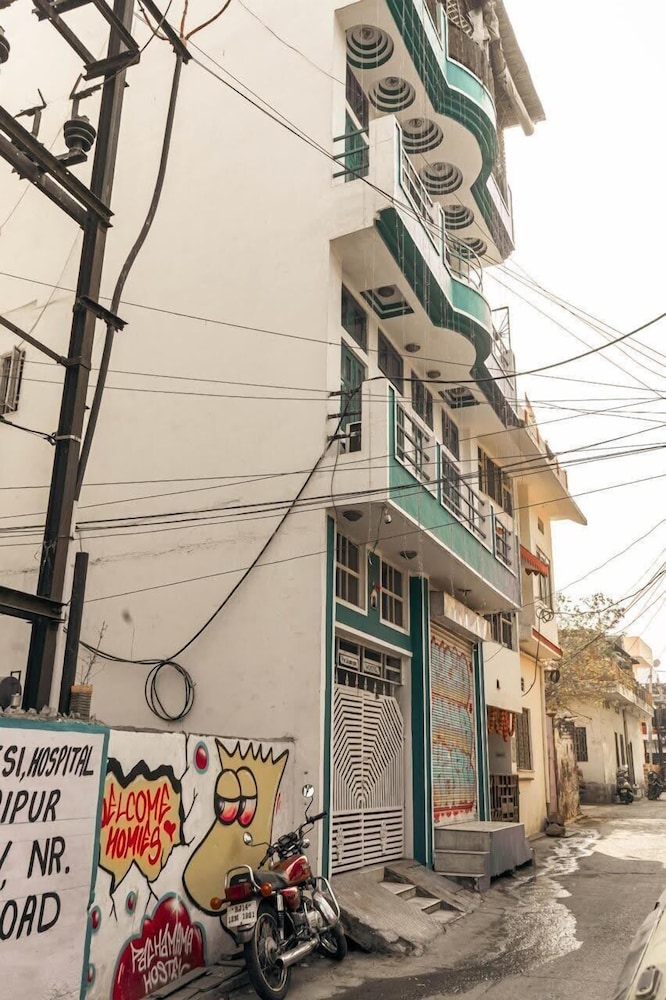 The Pink Chapter Hostel, Jaipur