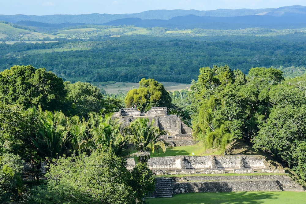 Belize Vacations - Bella's Backpackers - Property Image 5