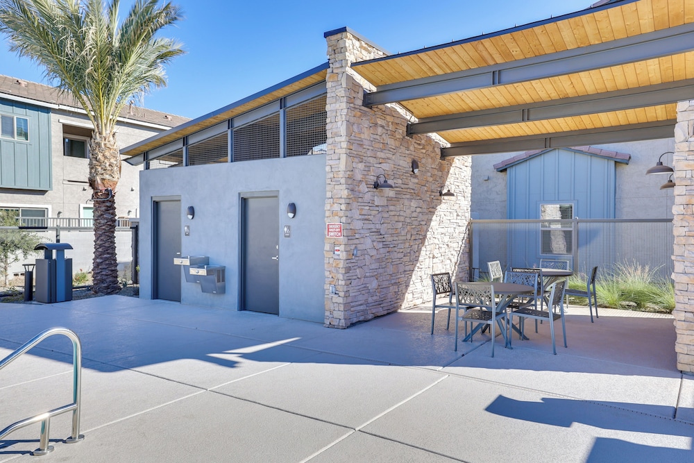 Community Trails & Dog Park: Phoenix Studio!