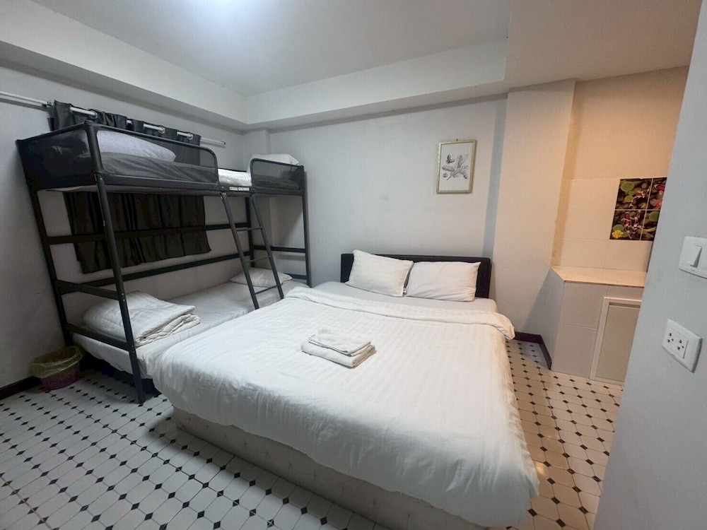 Sukhum Suvarnabhumi Airport Guest House