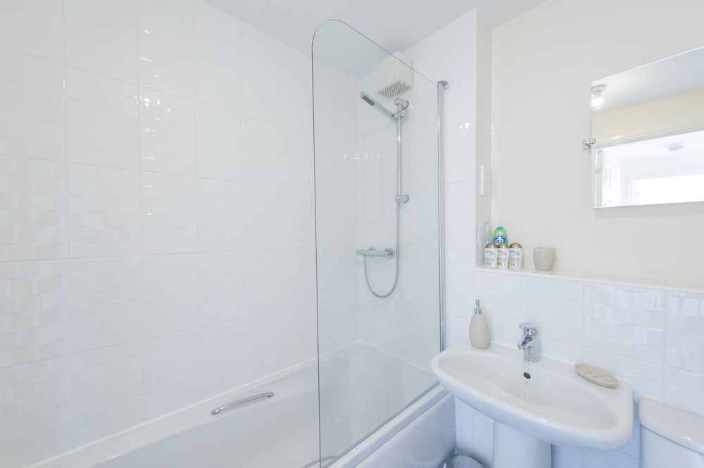 Duloch Apartments KW