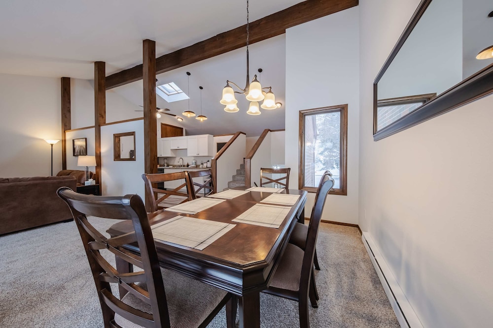 Glacier Vista Golf Getaway