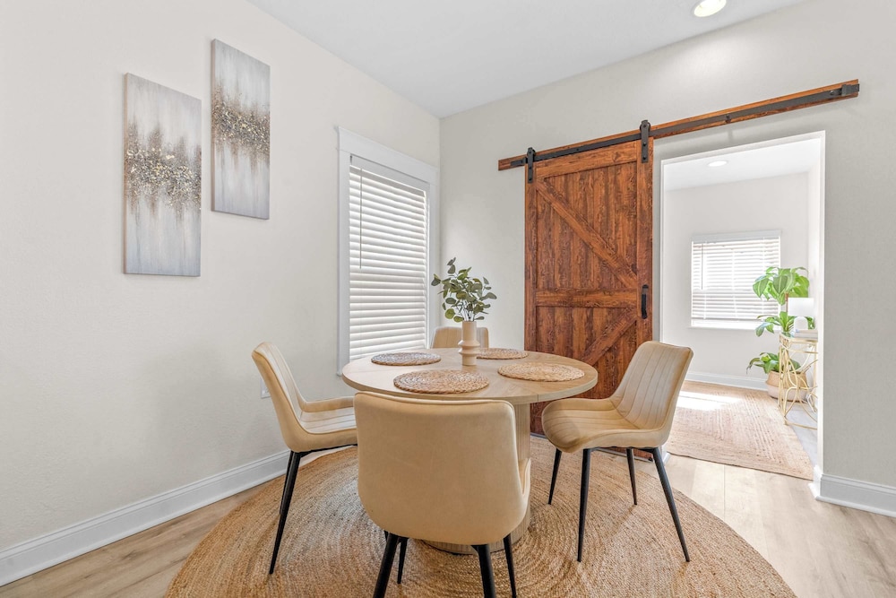 Barefoot Bungalow For 4