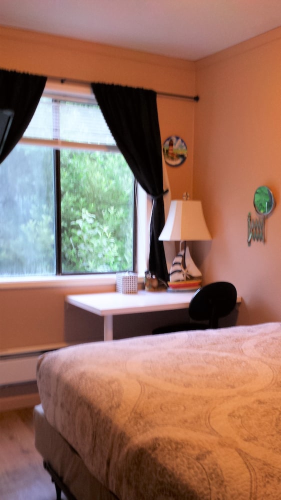 Sea Haven Motel & Guest House