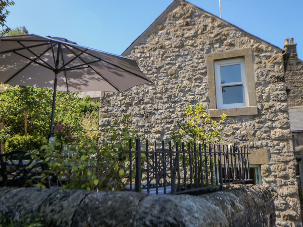Hill Cottage