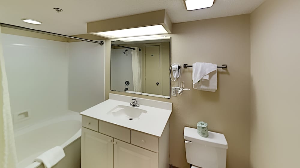 Atlantica 554 1 Bedroom Condo