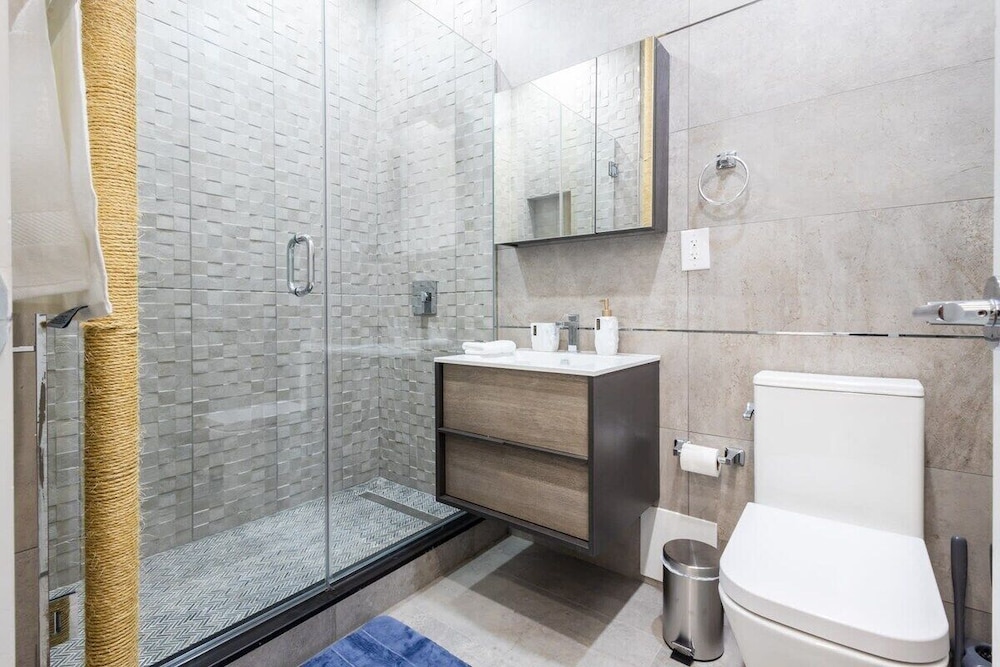 317 UES Apartments