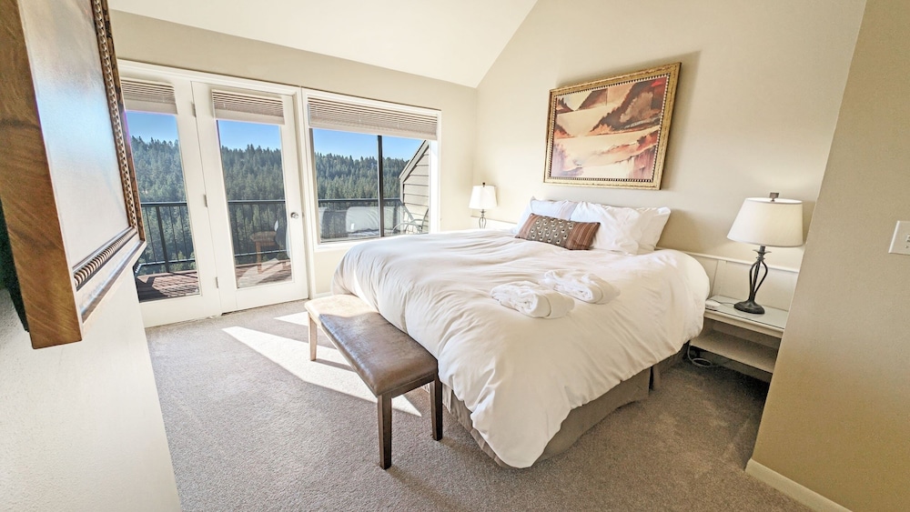 Mt Bachelor Village 424 3 Bedroom Condo