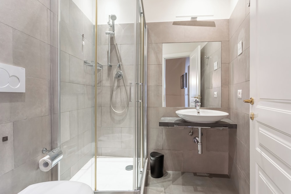 Daplace - La Mongolfiera Rooms in Navona