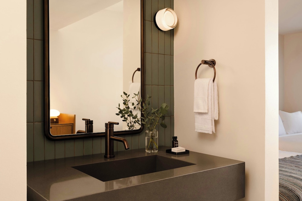 Trailborn Grand Canyon, Outdoor Collection by Marriott Bonvoy