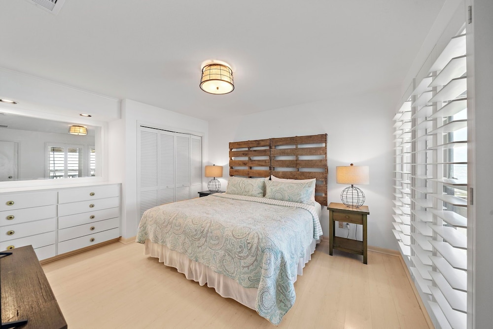 Maree by the Sea by Ryson Vacation Rentals