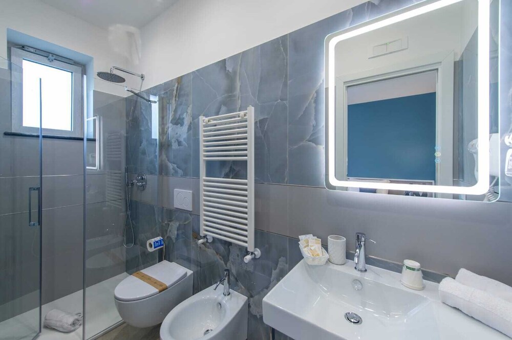 Rossy Palace Amalfi Coast Suites
