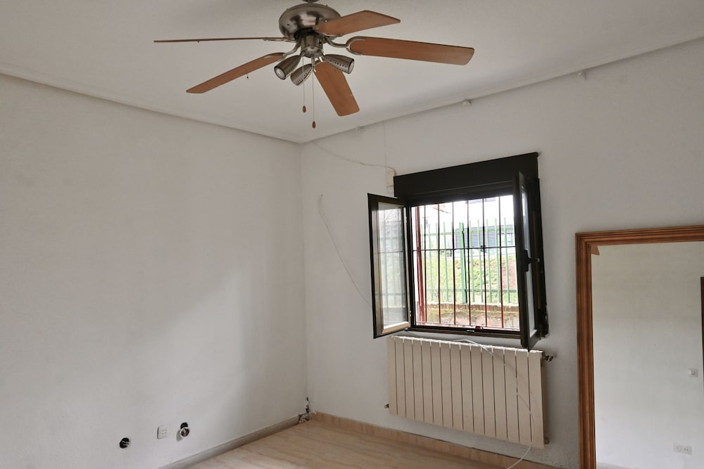 M Amu10 Amplia Vivienda de dos Dormitorios en el