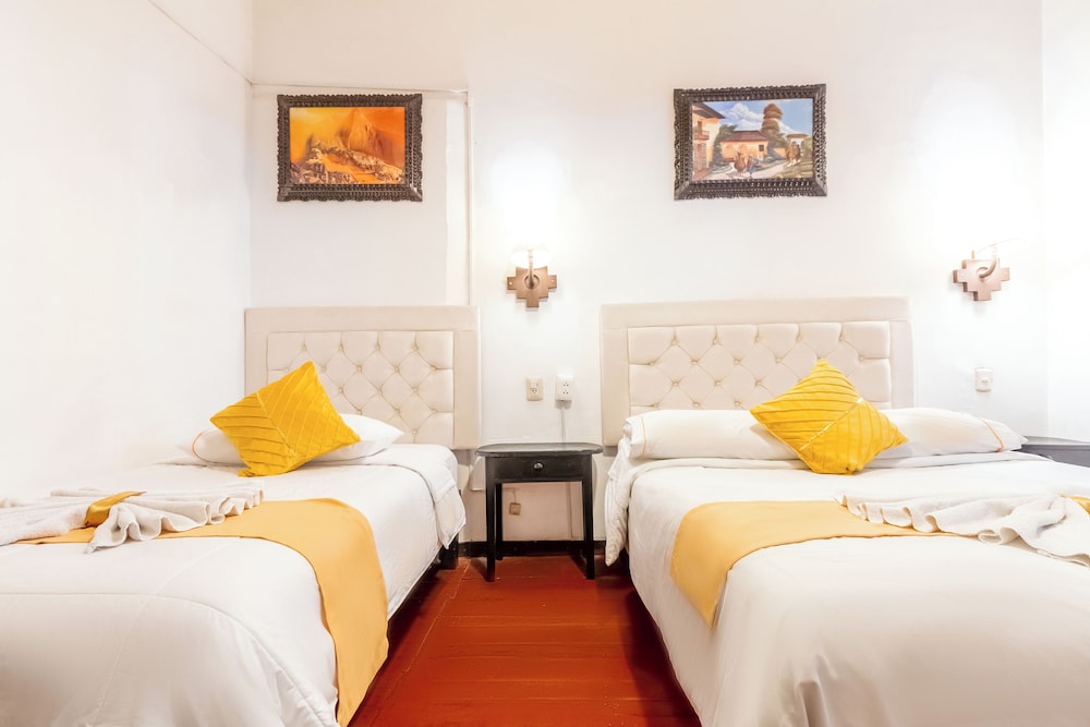 Hotel Campanario