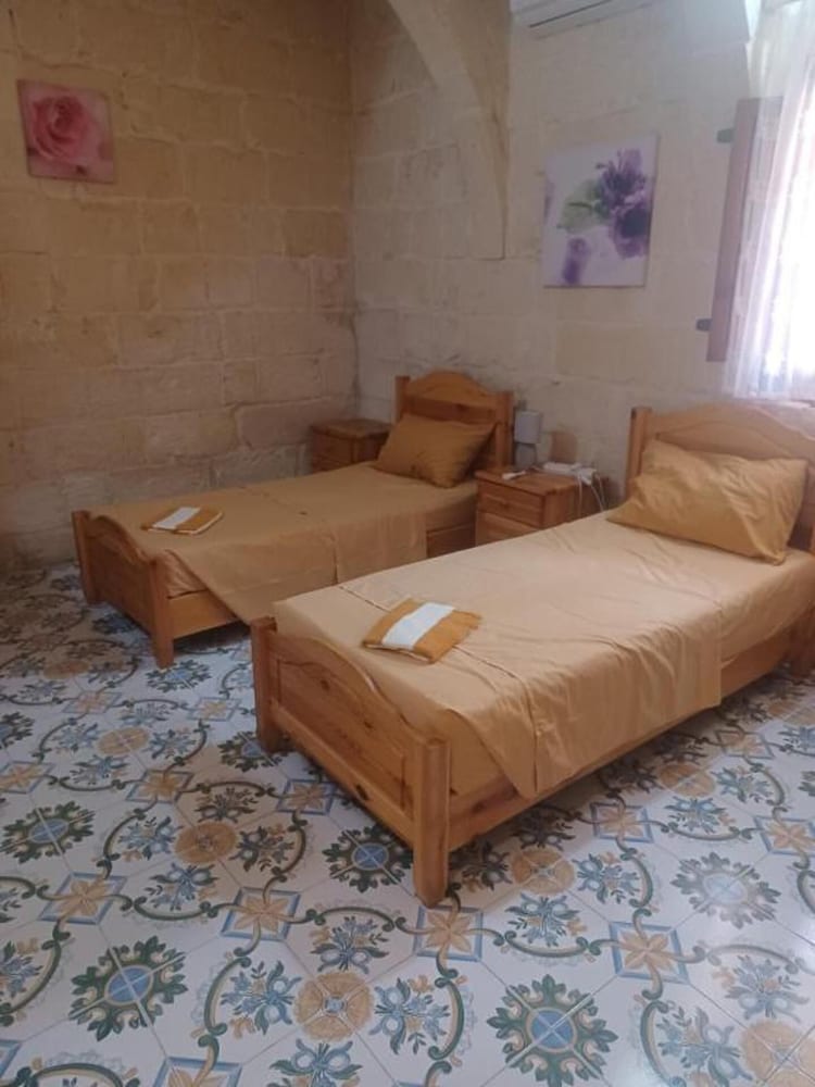 Peace Heaven Farmhouse Zebbug Gozo, With Pool view 3