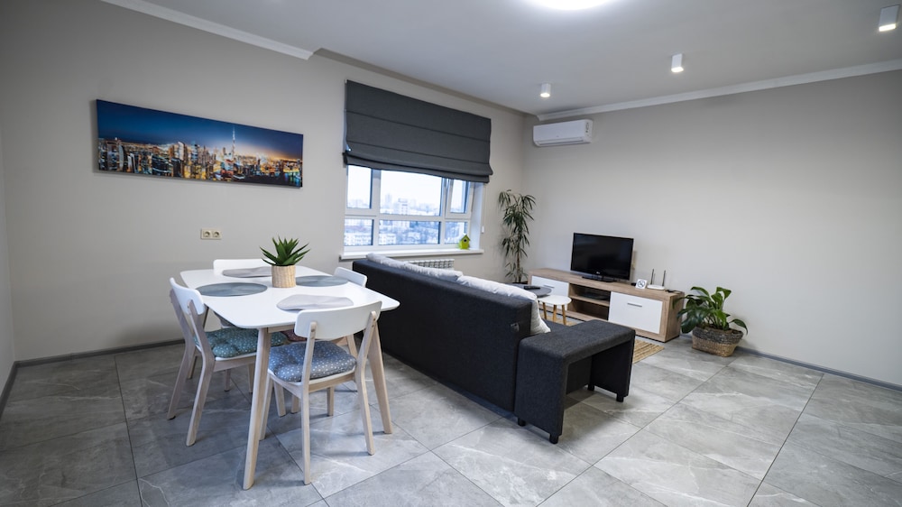 EcoLoft Studios