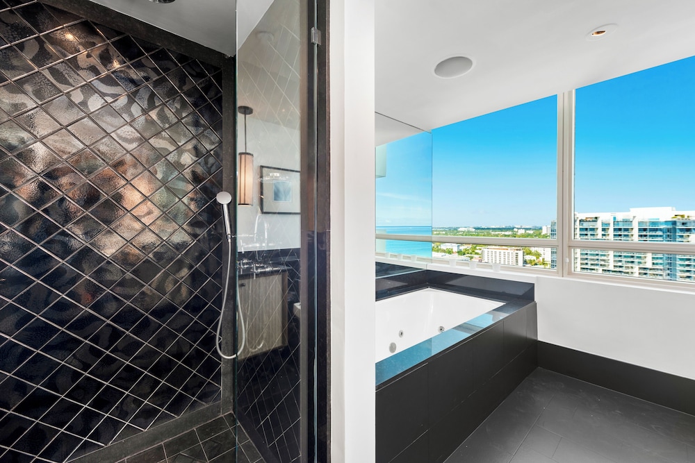 Luxury Vacation Rentals at The Setai by LRMB