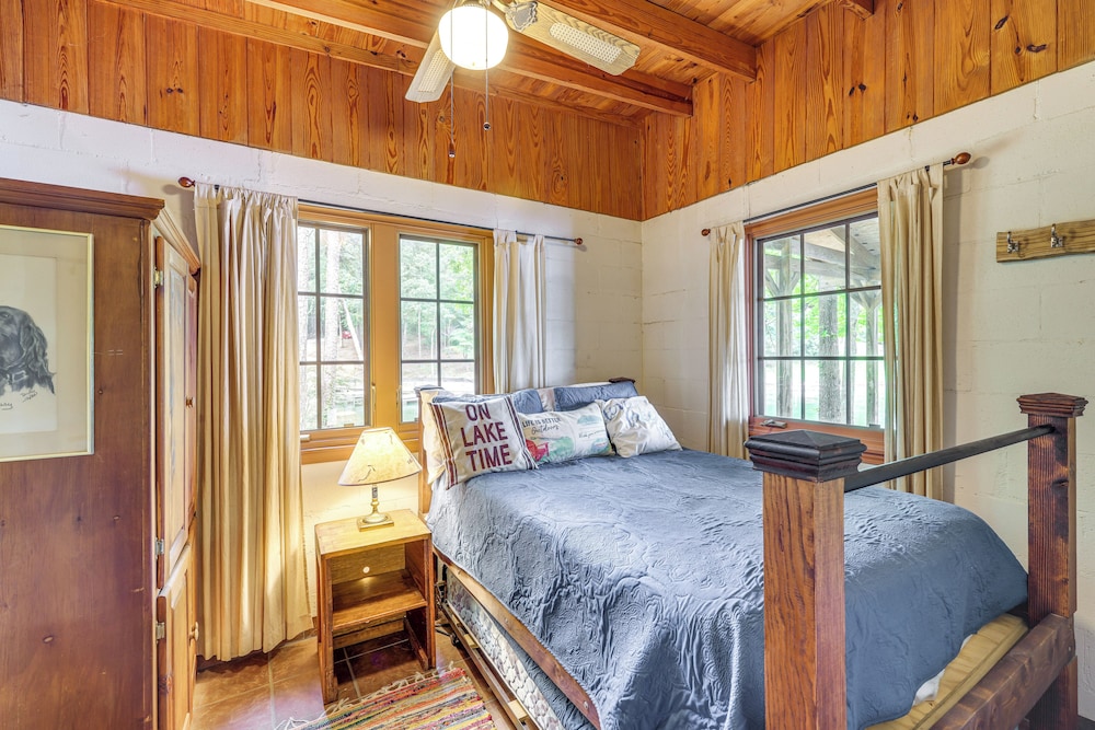 Dock + Stunning Views: Forested Lake Martin Cabin!