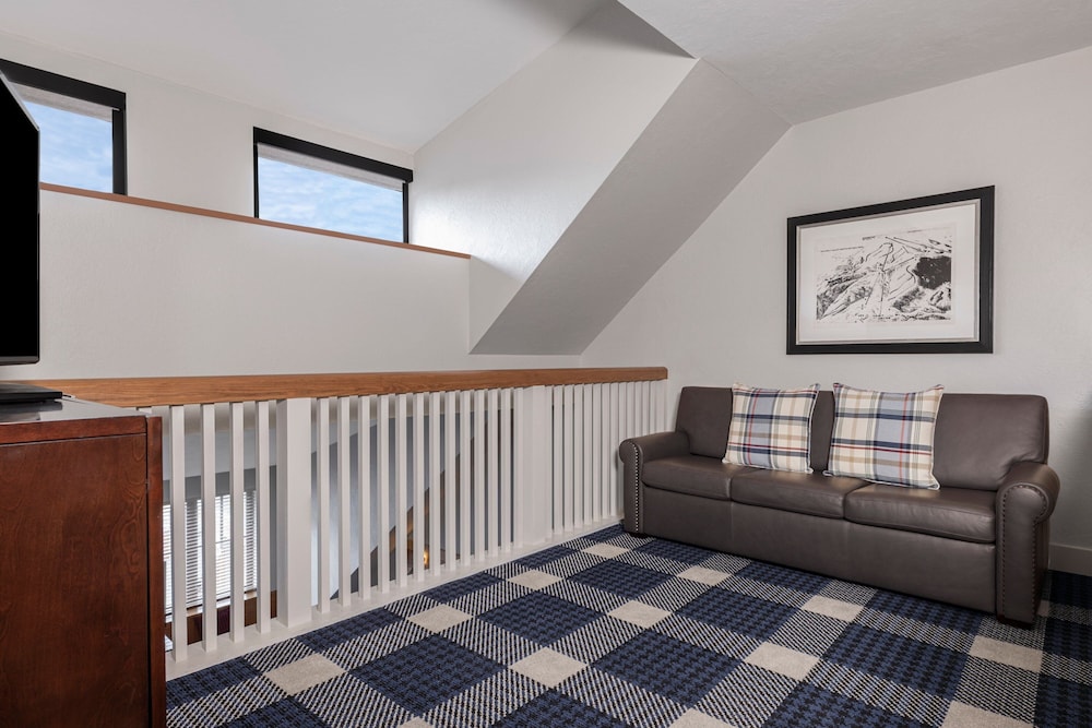 Lake Tahoe Vacations - Marriott Grand Residence Club, Lake Tahoe - 1 to 3 bedrooms Pent - Property Image 37