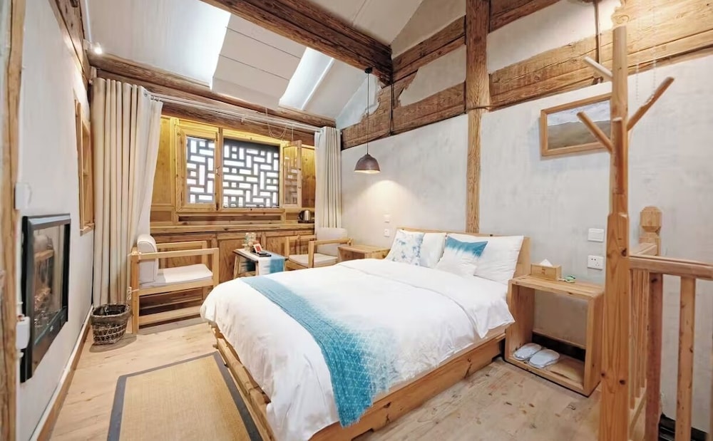 Jia Kedi Ancient House Cultural Homestay